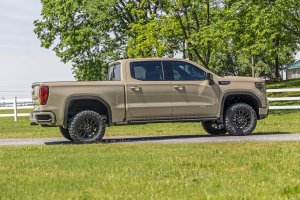 GMC Sierra 1500 Leveling Kit - Front - Rough Country - 1.5 Inch - '22-'24